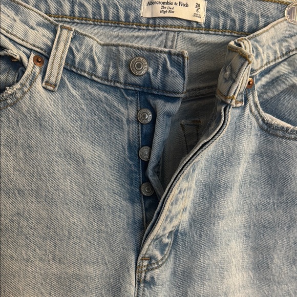Abercrombie & Fitch The Dad High Rise Jeans - Picture 3 of 4